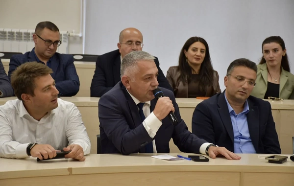 Əlaqələndirmə Qərargahının İşçi Qrupunun üzvləri Qarabağ Universitetində tələbələrlə görüş keçirib