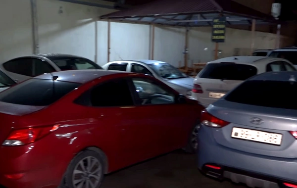 Bir binada həm parkinq, həm də çıxarış PROBLEMİ - Yasamal sakinlərindən ŞİKAYƏT