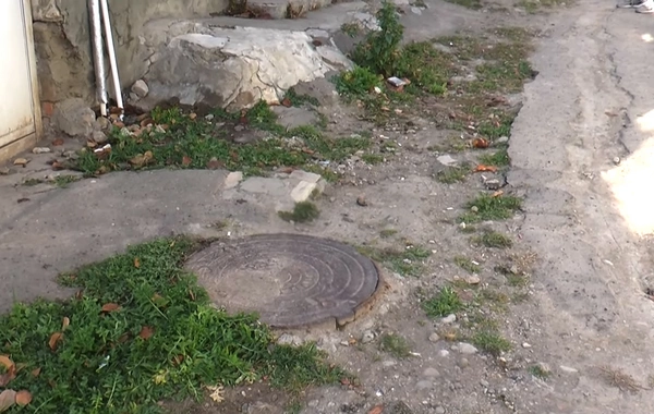 Gəncədə bir qrup sakinin gününü qara edən problem: Topalam mən, düzəltsinlər bunu