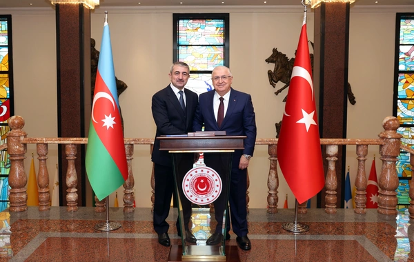Yaşar Gülər Elçin Quliyevi qəbul edib