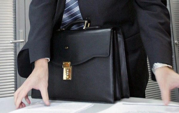 İcra başçısı iki nəfəri işdən çıxardı - Yeni təyinat