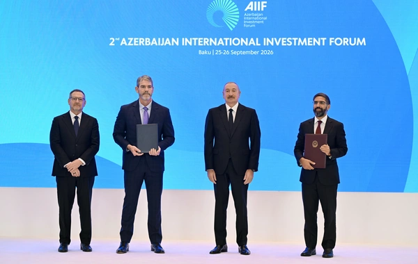 II Azərbaycan Beynəlxalq İnvestisiya Forumunda sənədlər mübadilə edilib