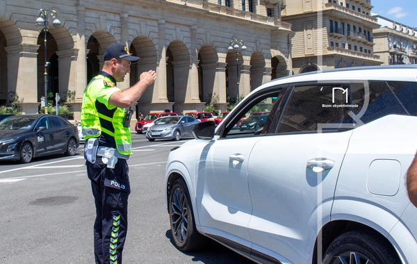 Polis Günündə də post başında – Bakının küçələrindən diqqətçəkən FOTOLAR