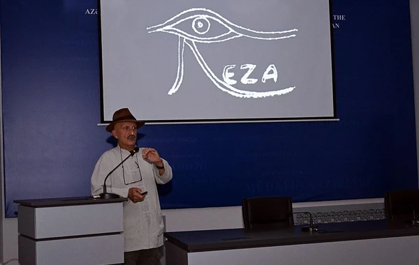 Müdafiə Nazirliyində tanınmış azərbaycanlı fotoqraf Reza Deqati ilə görüş keçirilib