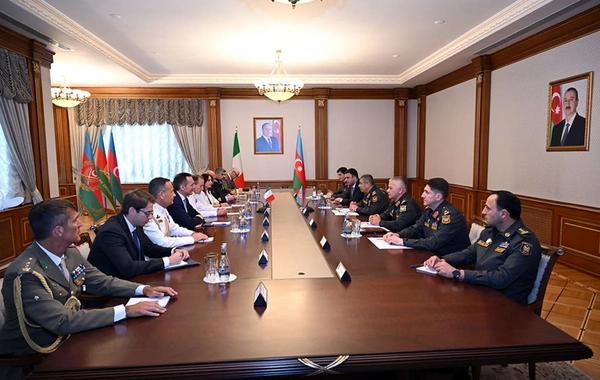 Azərbaycan və İtaliya arasında müdafiə sahəsində əməkdaşlıq perspektivləri müzakirə olunub