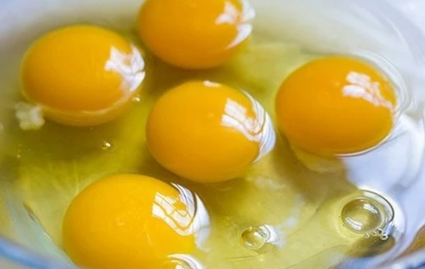 How many eggs per day can you eat without health risks