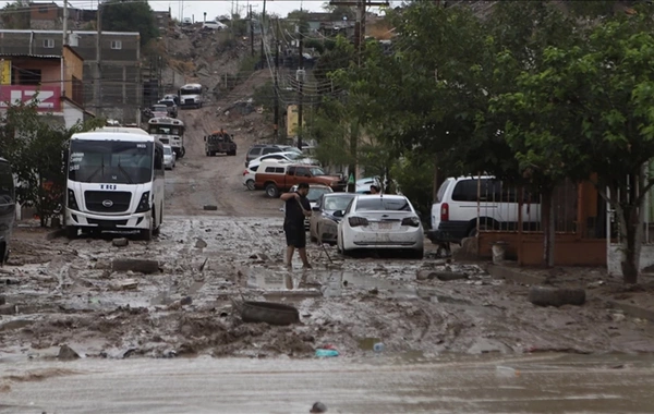 Meksikada güclü leysan nəticəsində azı 42 nəfər həlak olub, 27 nəfər itkin düşüb