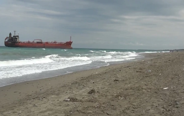 Qara dənizdə tankerlə bağlı insident: Gəmi Türkiyə sahilində çıxdı
