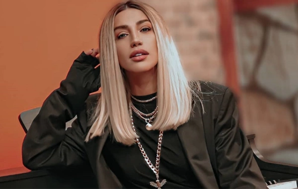Röya Ayxan Ağlama mahnısına akustik nəfəs verdi