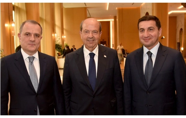 Şimali Kipr Prezidenti Şuşada Ceyhun Bayramov və Hikmət Hacıyevlə görüşüb