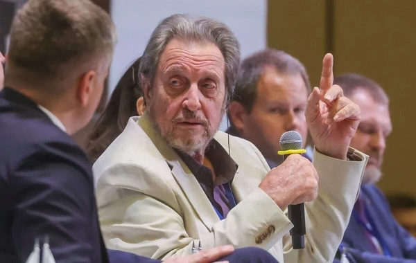 Errol Mask Putinin liderlik üslubunu qiymətləndirib