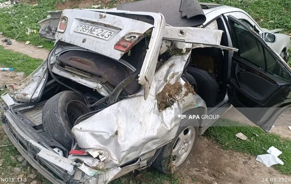 Tovuzda "Mercedes" AŞDI: Ölən var