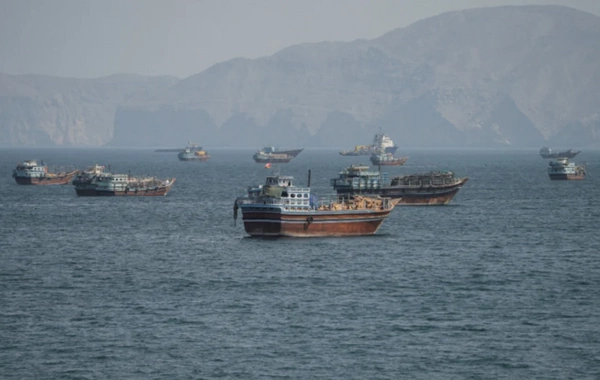 İran Hörmüz boğazından kənarda tankerlərə hücumları genişləndirib