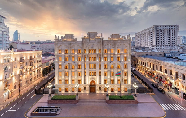 DİN: Məktəbdə paylanan vərəqələrdə ictimai təhlükəli hal və kriminal tərkib aşkarlanmayıb