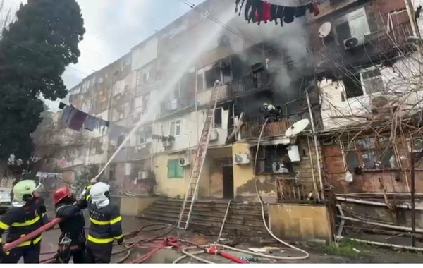 Dərnəgüldə yaşayış binasında YANĞIN SÖNDÜRÜLDÜ