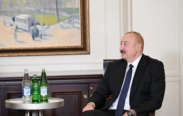 İlham Əliyev "Brookfield Asset Management" şirkətinin baş icraçı direktoru ilə görüşüb