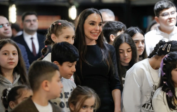 SOCAR-ın dəstəyi ilə hazırlanmış "Qara qızılın sirri" adlı kitabın təqdimatı keçirilib