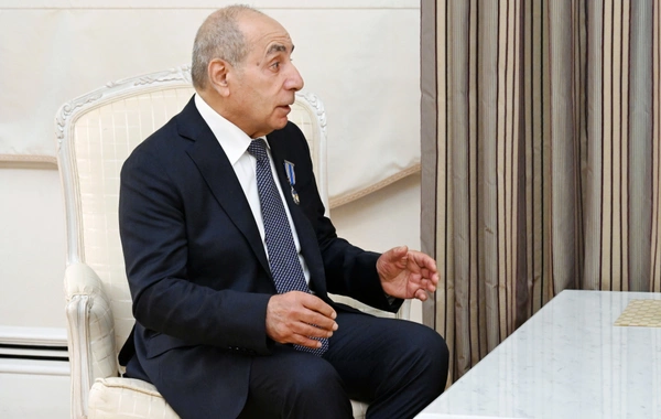 President Ilham Aliyev presented the "Istiglal" order to Yagub Eyubov