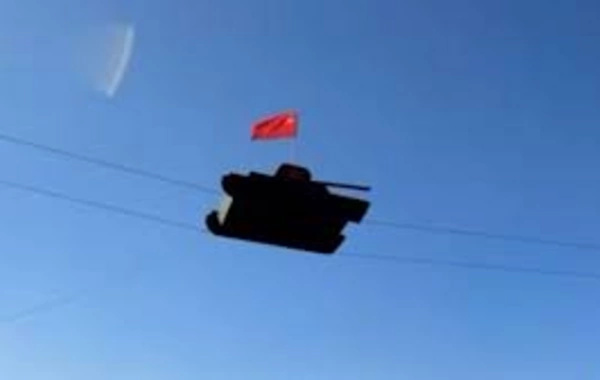 A Dagestani man crossed from one mountain to another on a tank using a rope - the footage is stunning