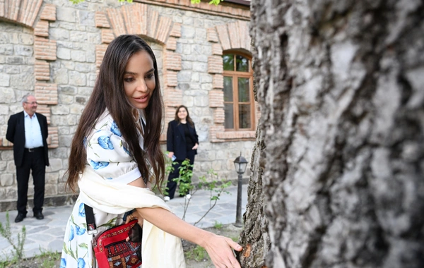 Leyla Əliyeva və Arzu Əliyeva Şəkidə tarixi-memarlıq abidələrinin bərpadan sonra açılışında iştirak ediblər