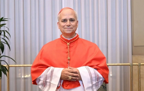 Roma Papası ağciyərindəki törəməyə görə əməliyyat olunacaq