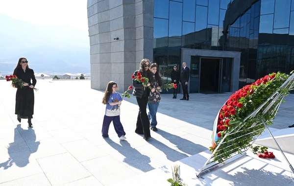Prezident İlham Əliyev Xocalı Soyqırımı Memorialının açılışında iştirak edib