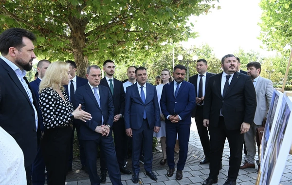 Ceyhun Bayramov İrpendə Azərbaycanın dəstəyi ilə bərpa olunan obyektlərdə olub