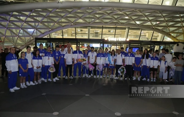 Avropa çempionatında tarixi nəticəyə imza atan Azərbaycan cüdoçuları Vətənə qayıdıb