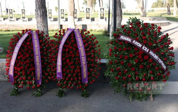Vətən müharibəsinin ildönümü ilə əlaqədar Hərbi Memorial Məzarlığa ziyarət başlayıb