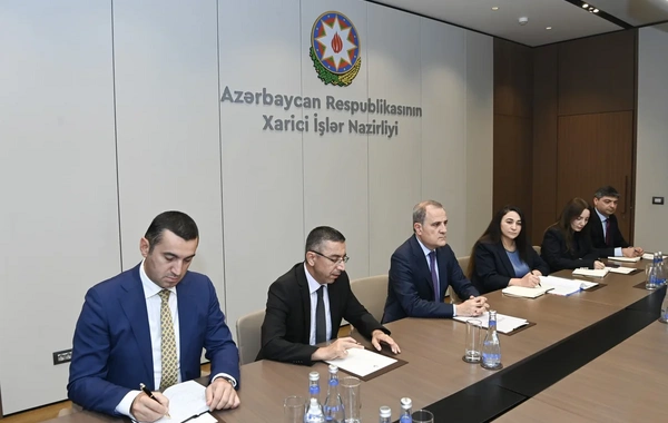 Ceyhun Bayramov Pan-Afrika Parlamentinin prezidenti ilə görüşüb