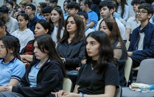 Milli dəyərlər və gənclərin gələcəyi mövzusunda tədbir keçirilib
