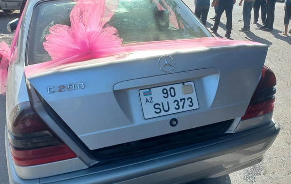 Toydan gələrkən qəzaya düşdü