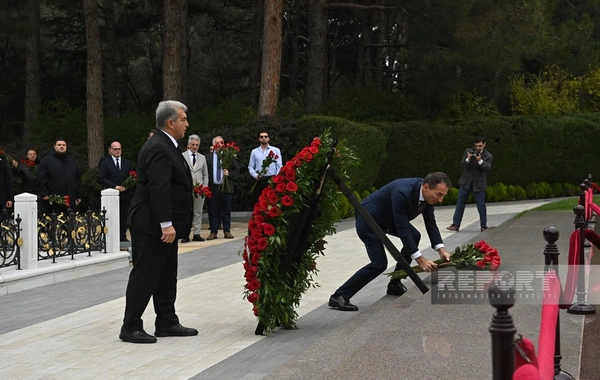 Жоан Лапорта посетил могилу Гейдара Алиева