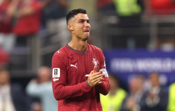 Ronaldonun göz yaşları dünya mediasında: Tənqid, yoxsa vida?