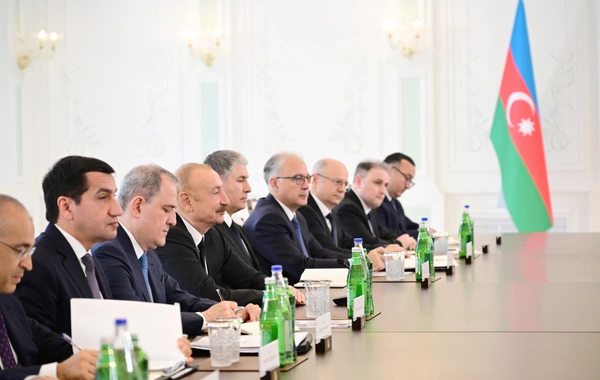 Prezident İlham Əliyevin Şuşada Slovakiya Prezidenti ilə geniş tərkibdə görüşü olub