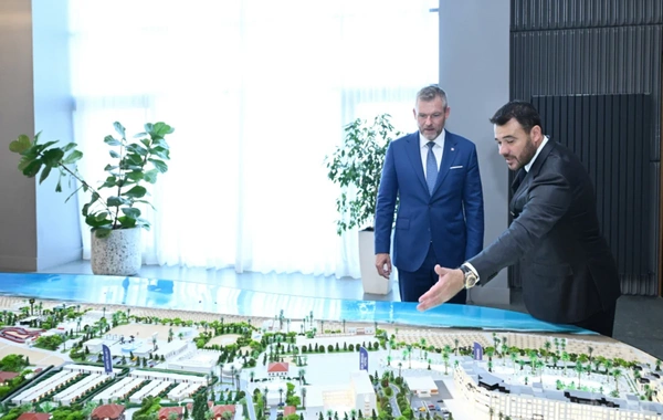 Slovakiya Prezidenti "Sea Breeze"lə tanış olub
