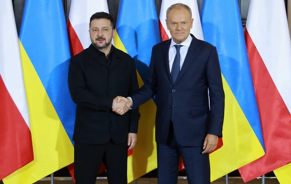 Zelenski və Tusk təhlükəsizlik və investisiya məsələlərini müzakirə ediblər