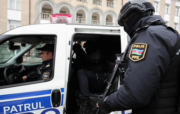В Баку нейтрализован наркоторговец, оказавший сопротивление полиции: его сообщник задержан
