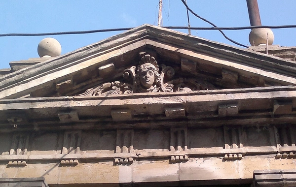 "Fantaziya" hamamının söküləcəyi ilə bağlı iddialara - Cavab