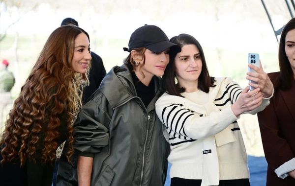 İlham Əliyev Xocavənd şəhər və Xocavənd kənd sakinləri ilə görüşüb