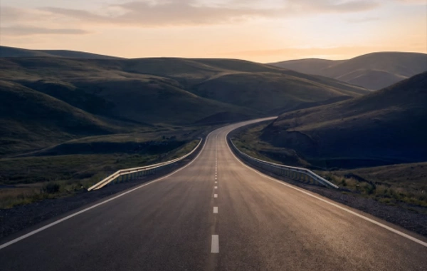 Güclü yağış və sel suları nəticəsində zərər görmüş yol infrastrukturunda bərpa işləri davam etdirilir
