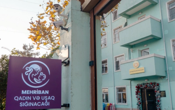 Leyla Əliyeva, Arzu Əliyeva və Alyona Əliyeva "Təmiz Dünya" sığınacağındakı uşaqların bayram sevincinə şərik olublar