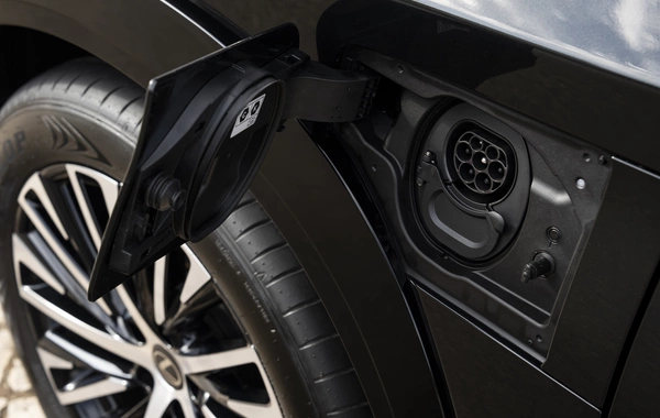 "Lexus RZ" - Elektrikli lüksün yeni erası
