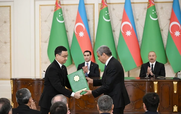 The exchange of Azerbaijani-Turkmen documents took place