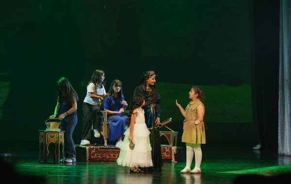 "McDonald's Azərbaycan" və DSMF şəhid övladlarının iştirakı ilə teatr tamaşası təşkil edib