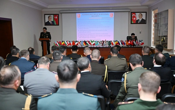 Hərbi attaşelərlə cari ilin yekununa dair toplantı keçirilib