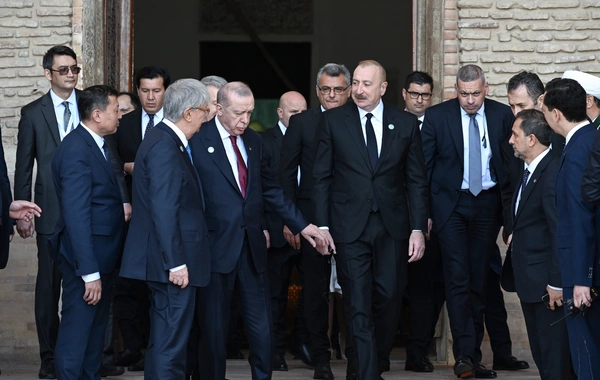 Prezident İlham Əliyev və TDT-nin qeyri-rəsmi Zirvə görüşünün digər iştirakçıları Türküstanda bir sıra mədəni məkanlarla tanış olublar
