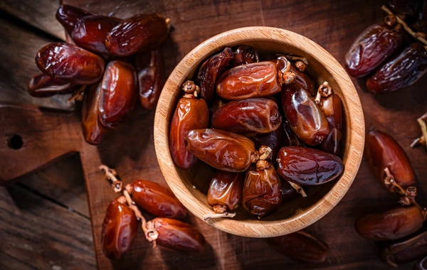 Altsheymer xəstəliyinin qarşısını alan və xolesterin səviyyəsini azaldan meyvənin adı açıqlanıb