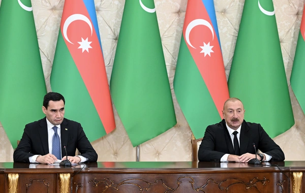 Azərbaycan və Türkmənistan prezidentləri mətbuata bəyanatlarla çıxış ediblər
