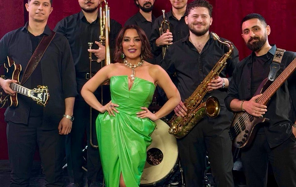 Tünzalə Ağayeva məşhur gitaraçı ilə "Yandım"a yeni nəfəs verdi